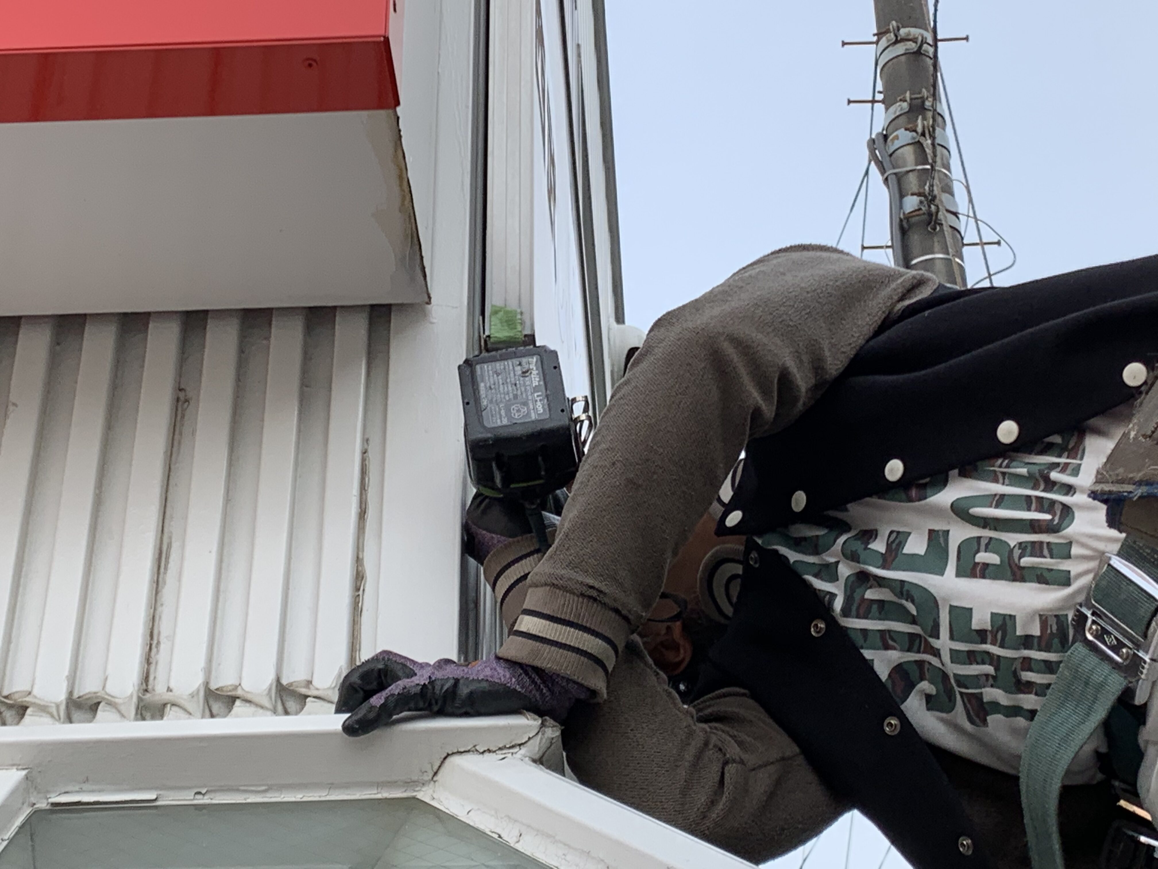 撤去後の床面原状回復まで責任を持って対応